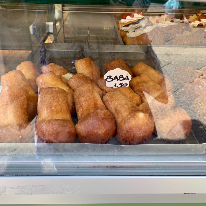 Babà Napoletano